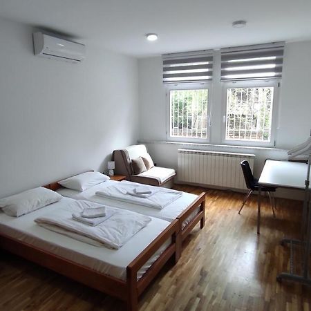 Apartment Mejtas - Center Of Сараєво Екстер'єр фото