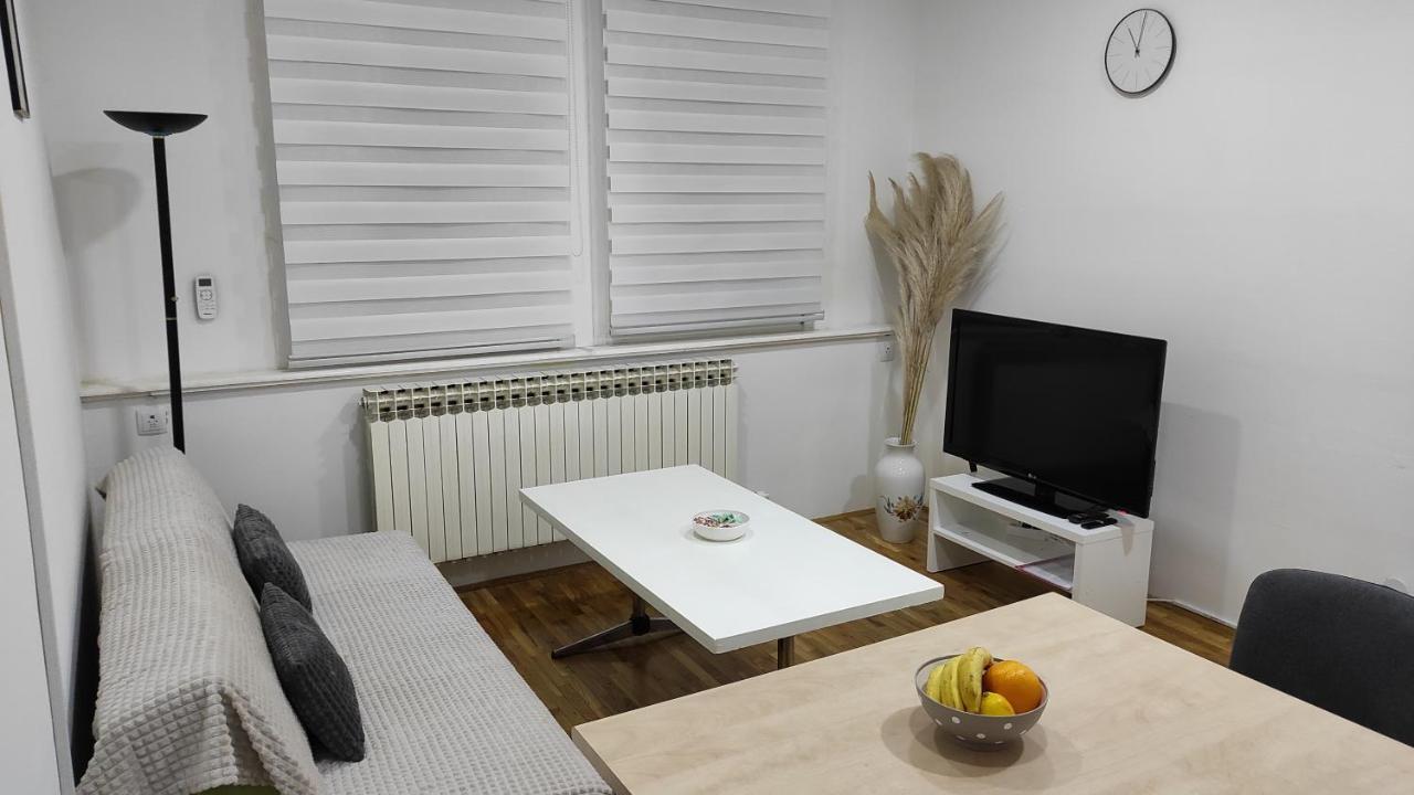 Apartment Mejtas - Center Of Сараєво Екстер'єр фото